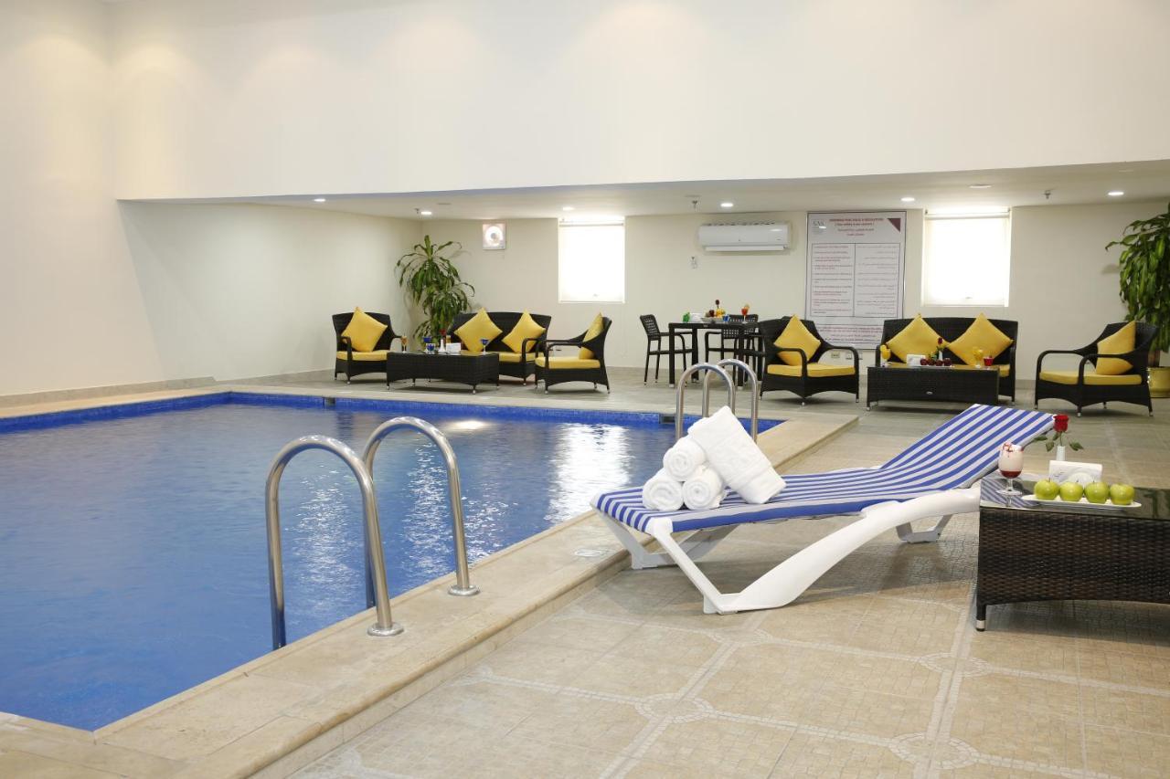 Warwick Al Jubail Hotel Exteriér fotografie