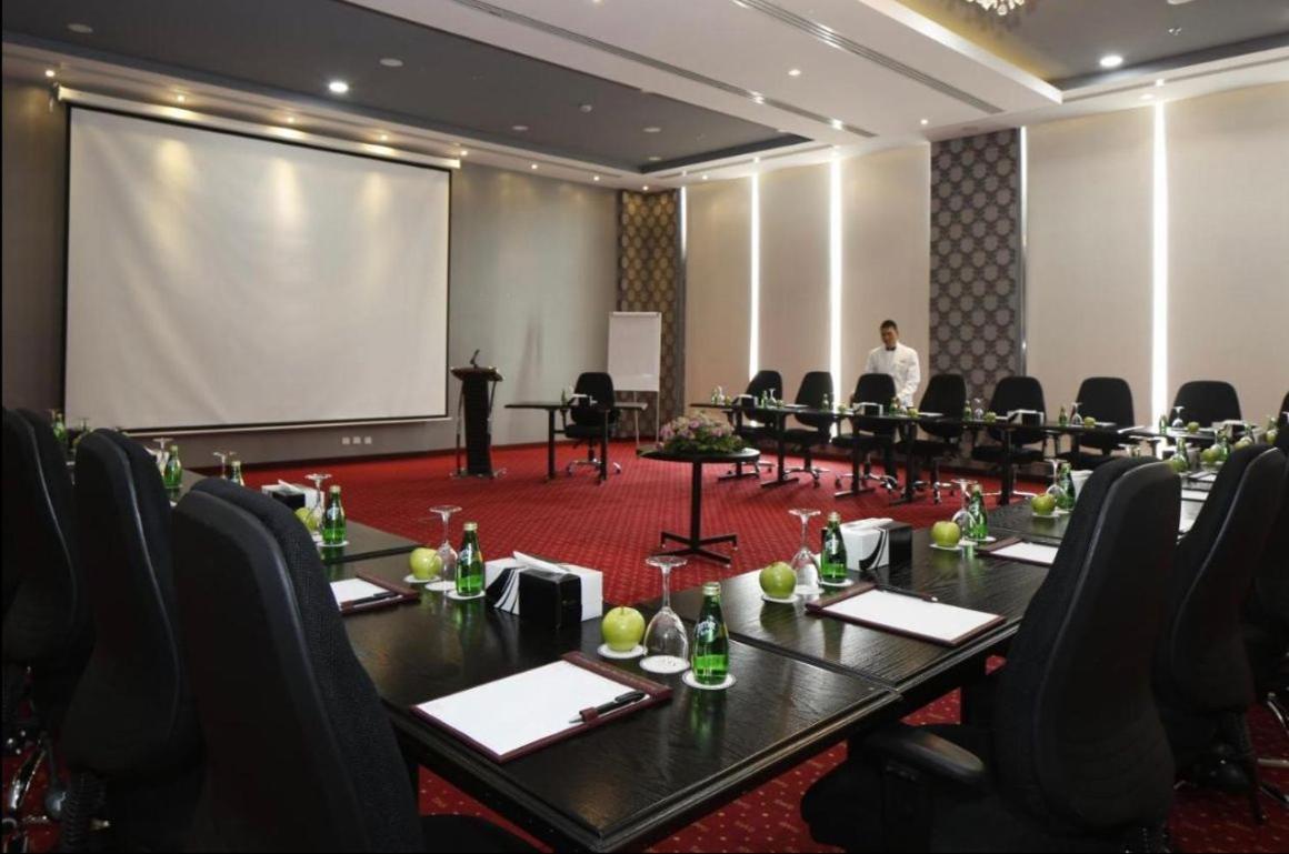 Warwick Al Jubail Hotel Exteriér fotografie